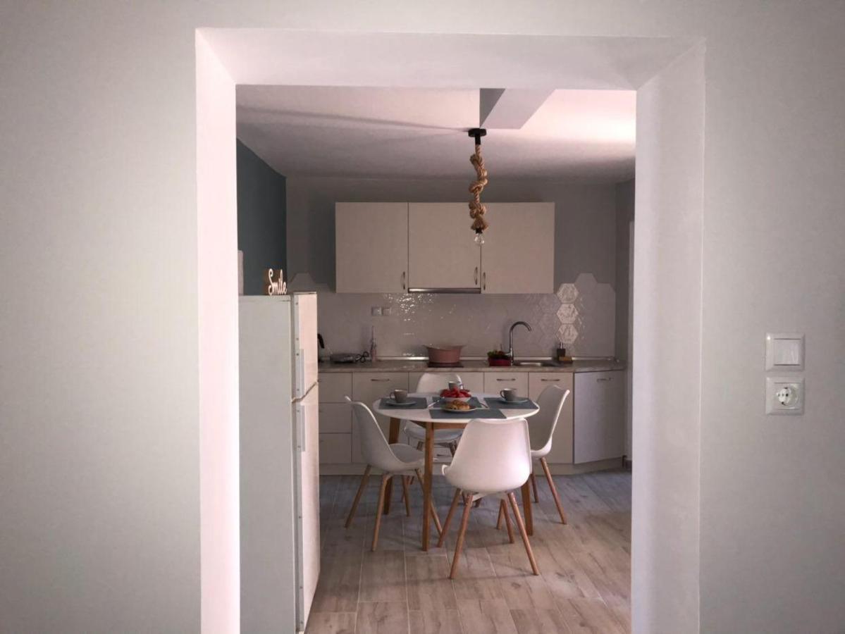 Harmony Apartment Nea Karvali Bagian luar foto